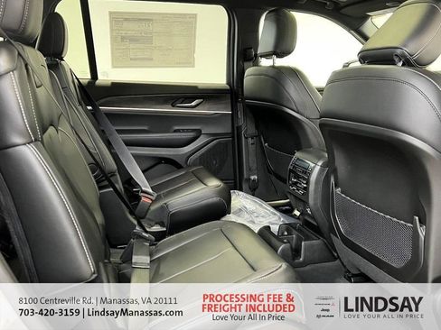 New 2025 Jeep Grand Cherokee L Limited w/ Trailer Tow Package AWD/4WD image 15