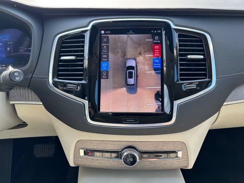 Certified 2024 Volvo XC90 T8 Ultimate w/ Protection Package Premier AWD/4WD image 18