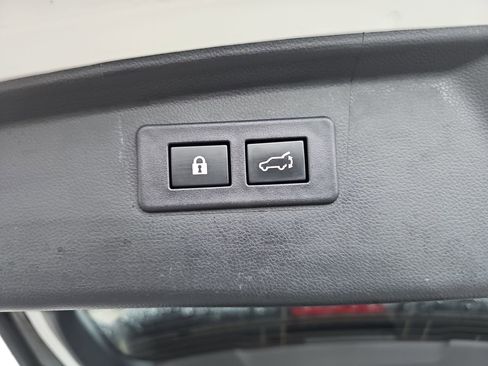 Certified 2023 Subaru Outback Premium image 16