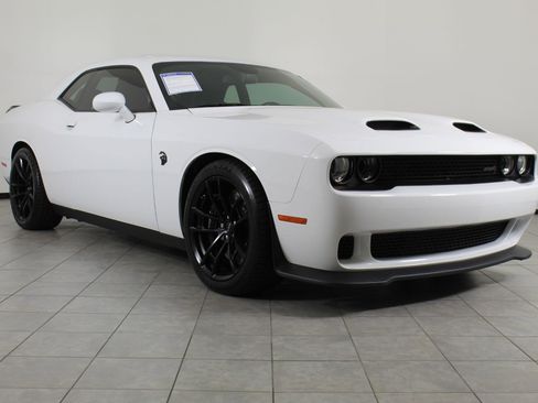 Used 2023 Dodge Challenger SRT Hellcat w/ Driver Convenience Group image 7