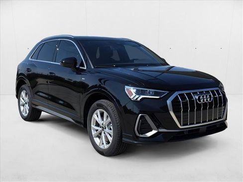 New 2025 Audi Q3 2.0T Premium w/ Convenience Package AWD/4WD image 3