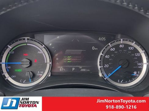 Used 2024 Toyota Highlander XLE image 18