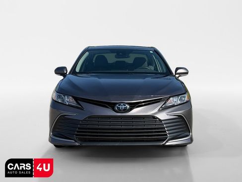 Used 2024 Toyota Camry LE w/ Convenience Package FWD image 2
