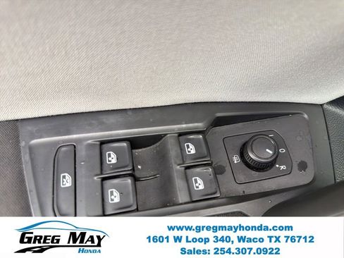Used 2018 Volkswagen Tiguan S FWD image 19