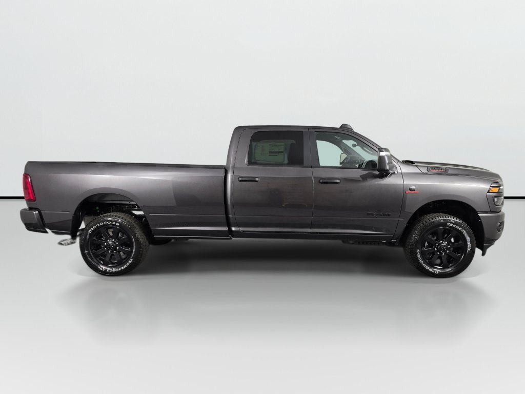 New 2026 RAM 2500 Big Horn AWD/4WD image 3