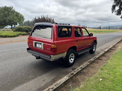 Used 1990 Toyota 4Runner SR5 AWD/4WD image 5