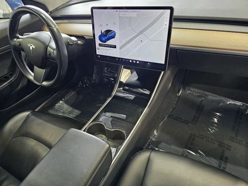 Used 2017 Tesla Model 3 RWD image 5