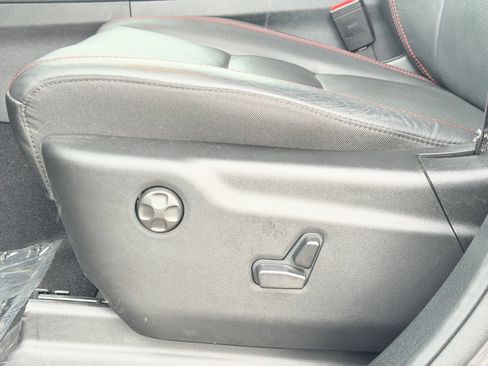 Used 2025 Dodge Durango GT AWD/4WD image 23