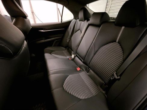 Used 2023 Toyota Camry SE image 25