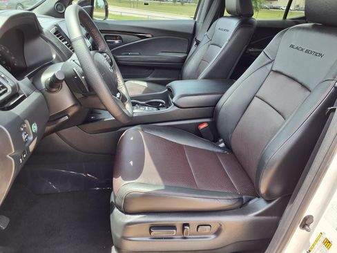 Used 2025 Honda Ridgeline Black Edition image 25