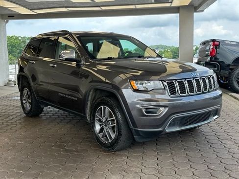 Used 2020 Jeep Grand Cherokee Limited AWD/4WD image 24
