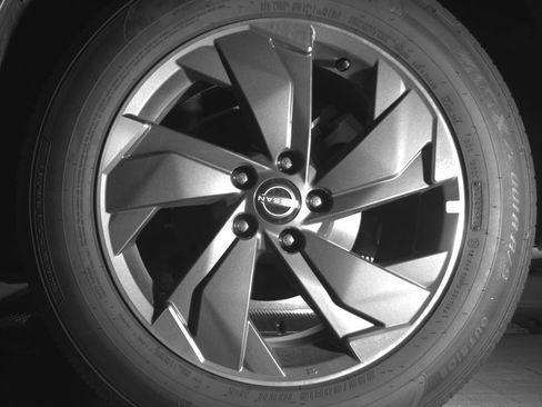 Used 2025 Nissan Rogue SV FWD image 14