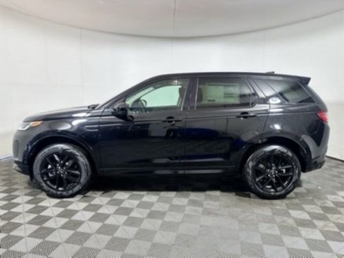 New 2025 Land Rover Discovery Sport S image 7