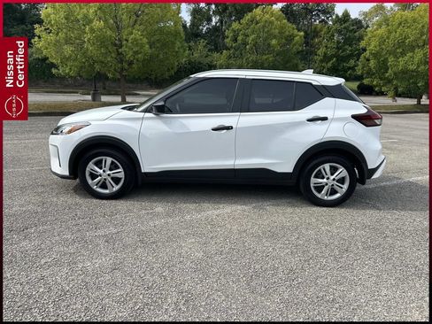 Certified 2025 Nissan Kicks Play S FWD image 4