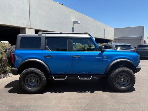 Used 2021 Ford Bronco Black Diamond AWD/4WD image 3