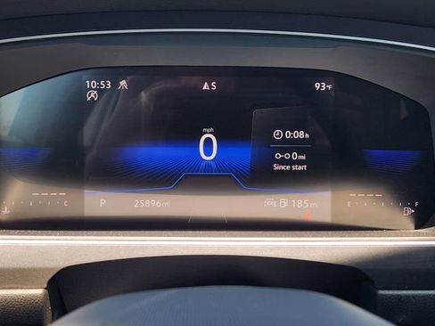 Used 2024 Volkswagen Tiguan Wolfsburg Edition image 17