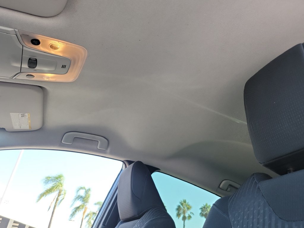 Used 2017 Toyota Prius Prime Plus w/ Preferred Accessory Package FWD image 20
