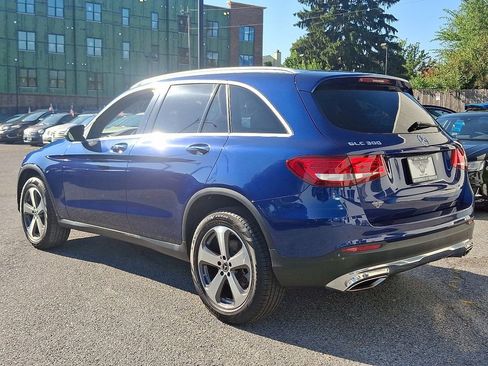 Used 2019 Mercedes-Benz GLC 300 4MATIC w/ Multimedia Package image 6