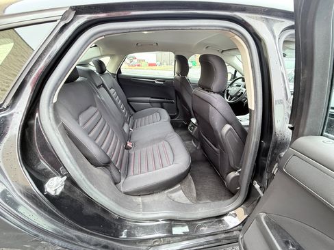 Used 2015 Ford Fusion SE w/ Equipment Group 201A image 16