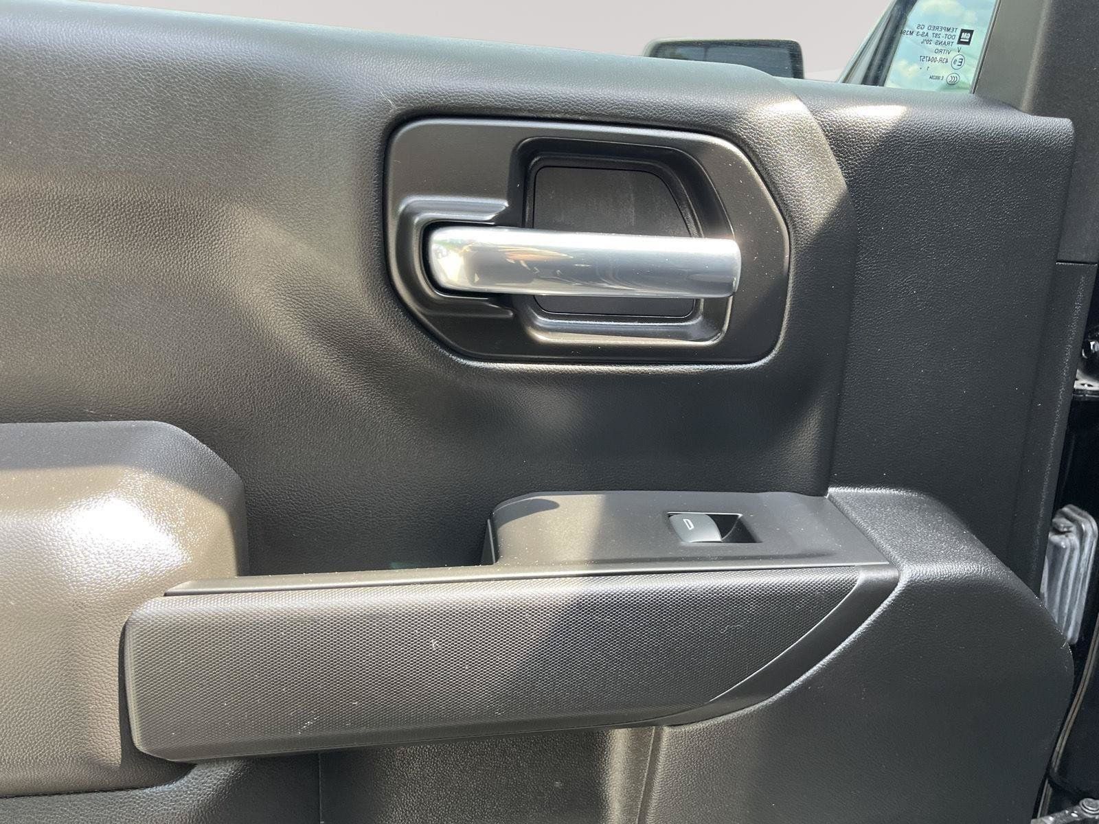 Used 2022 Chevrolet Silverado 1500 LT AWD/4WD image 15