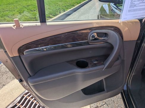 Used 2016 Buick Enclave Premium w/ Experience Buick Package image 10