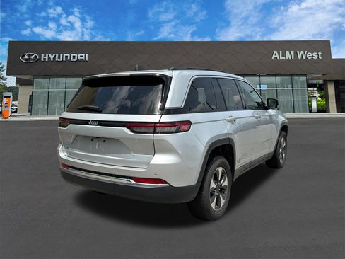 Used 2024 Jeep Grand Cherokee Limited 4xe AWD/4WD image 5