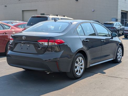 Used 2025 Toyota Corolla LE FWD image 3