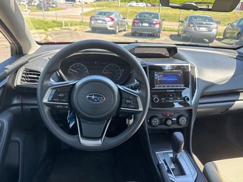 Used 2018 Subaru Impreza 2.0i w/ Popular Package #2 AWD/4WD image 13