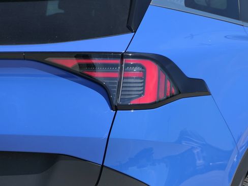 New 2026 Kia Sportage EX FWD image 4