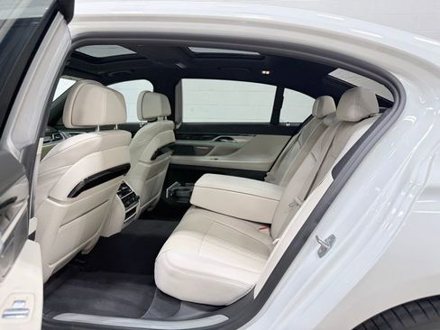 Used 2022 BMW 750i xDrive 750i xDrive w/ Executive Package image 40