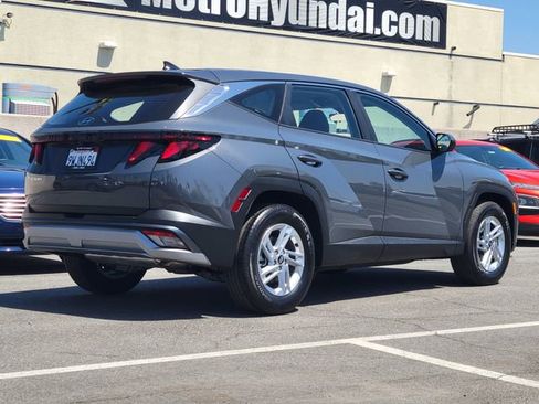 Used 2026 Hyundai Tucson SE FWD image 4
