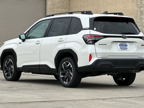 New 2026 Subaru Forester Premium image 5