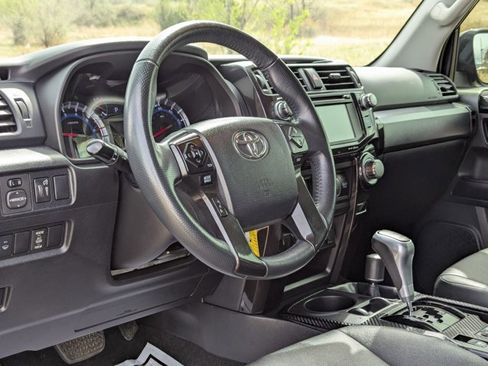 Used 2018 Toyota 4Runner TRD Off-Road Premium image 10