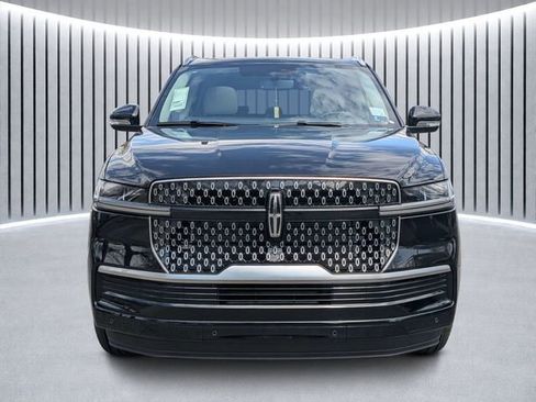 New 2026 Lincoln Navigator Reserve AWD/4WD image 8