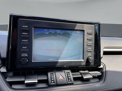 Used 2019 Toyota RAV4 XLE Premium w/ Cold Weather Package AWD/4WD image 17