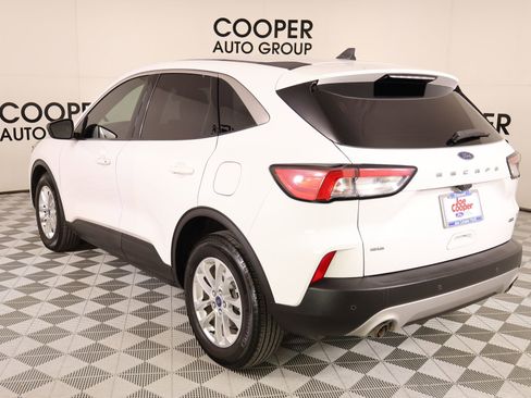 Used 2022 Ford Escape SE FWD image 21