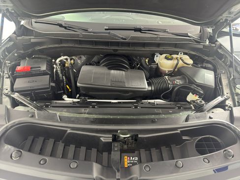 Used 2023 Chevrolet Suburban Premier RWD image 11