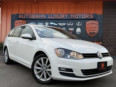Used 2017 Volkswagen Golf SE