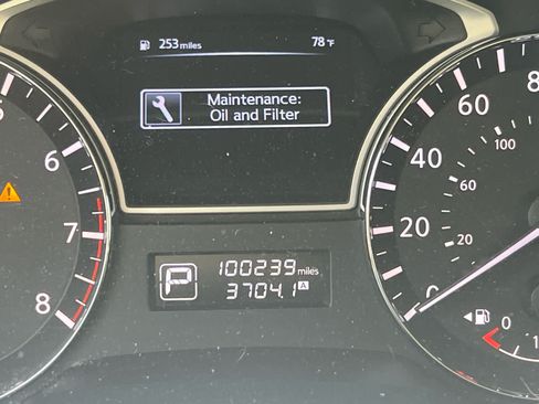 Used 2014 Nissan Altima 2.5 SV FWD image 11