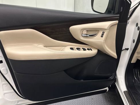 Certified 2023 Nissan Murano Platinum w/ Cargo Package image 16