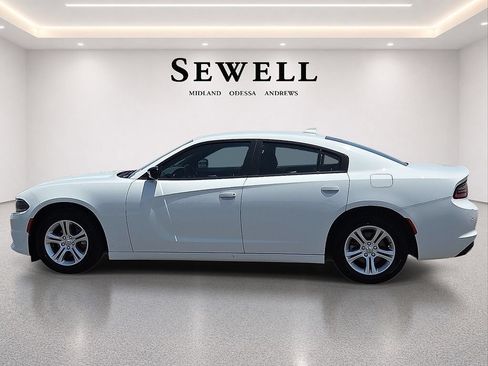 Used 2023 Dodge Charger SXT RWD image 2