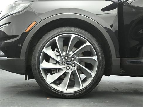 Certified 2023 Lincoln Nautilus Reserve w/ Equipment Group 202A image 36