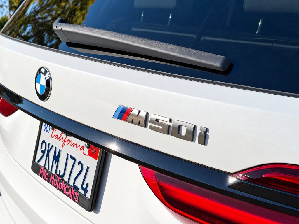 Used 2020 BMW X7 M50i w/ Executive Package AWD/4WD image 7