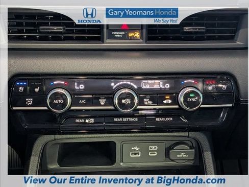 Certified 2025 Honda Pilot Elite image 23