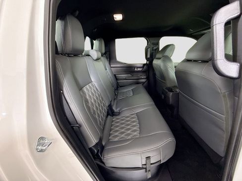 Used 2025 Toyota Tacoma TRD Sport AWD/4WD image 22