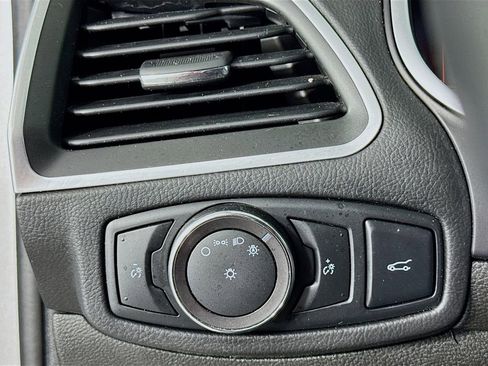 Used 2017 Ford Edge Sport w/ Technology Package image 14