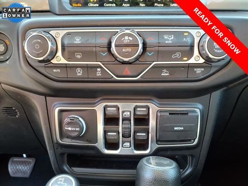 Used 2023 Jeep Wrangler Sahara image 22