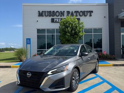 Used 2024 Nissan Altima 2.5 SV
