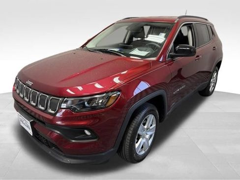 Used 2022 Jeep Compass Latitude AWD/4WD image 1