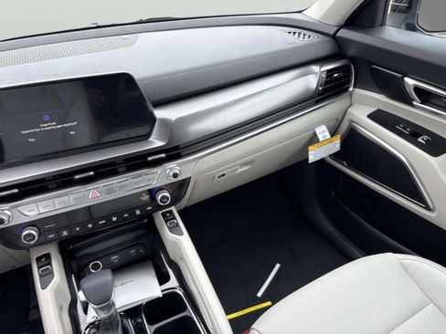 New 2025 Kia Telluride S image 15